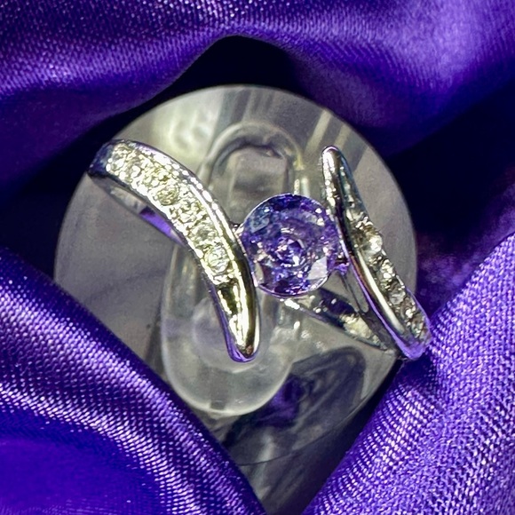 Elegant Amethyst & Zircon Silver Plated Statement Ring – Size 8 - Picture 5 of 14